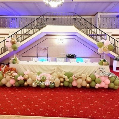 Aranjament prezidiu cu baloane jungle