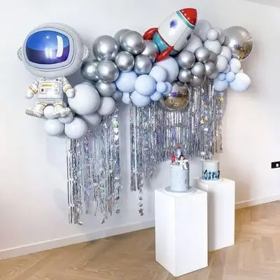decor baloane tematica spațiu