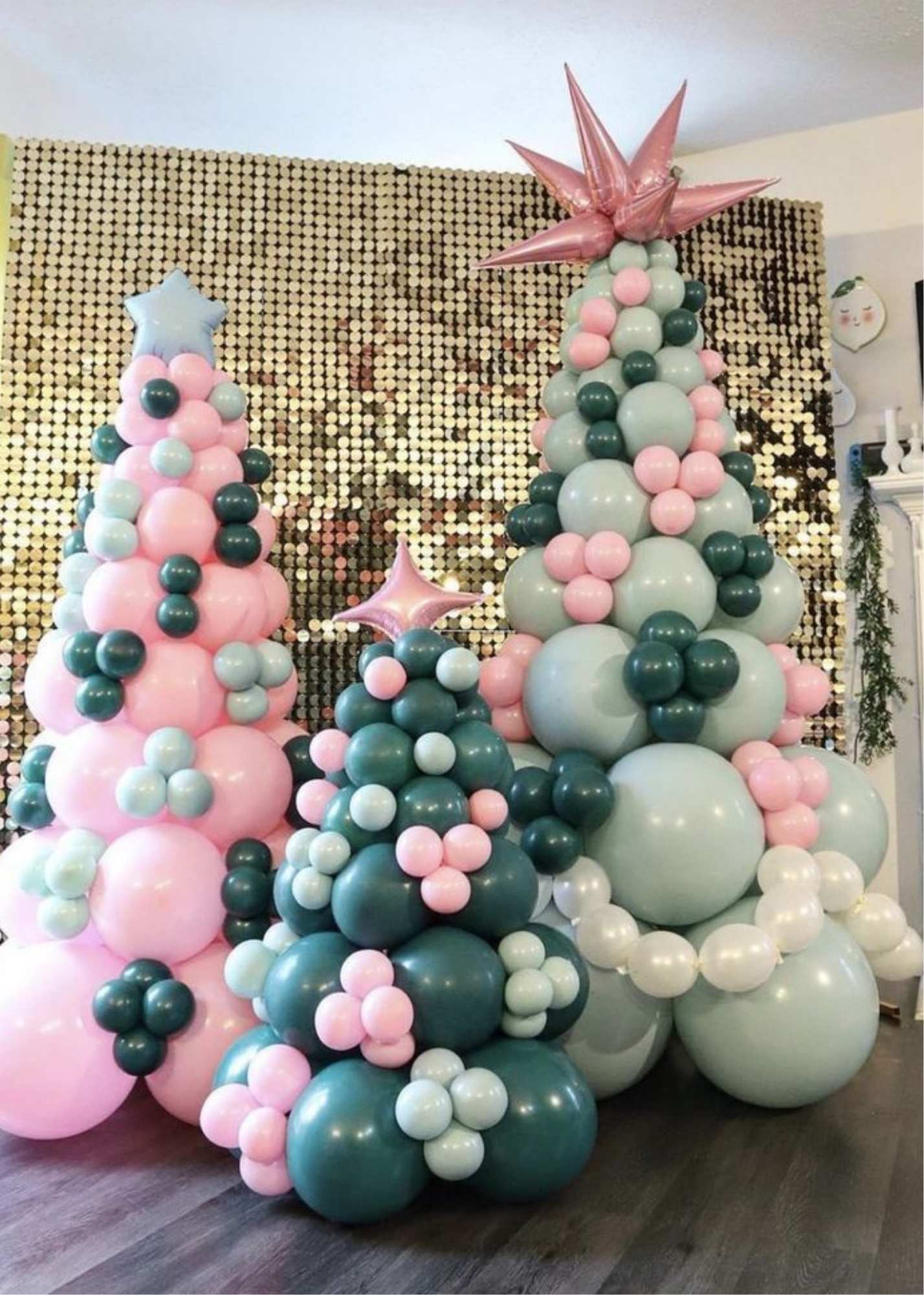 Brad pentru acasa decorat cu Baloane