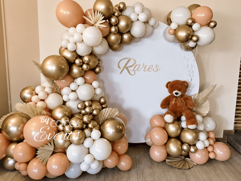 Decor baloane de vis cu urs