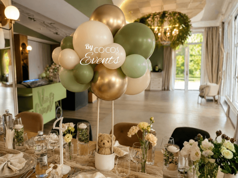 Decor masa urs baloane